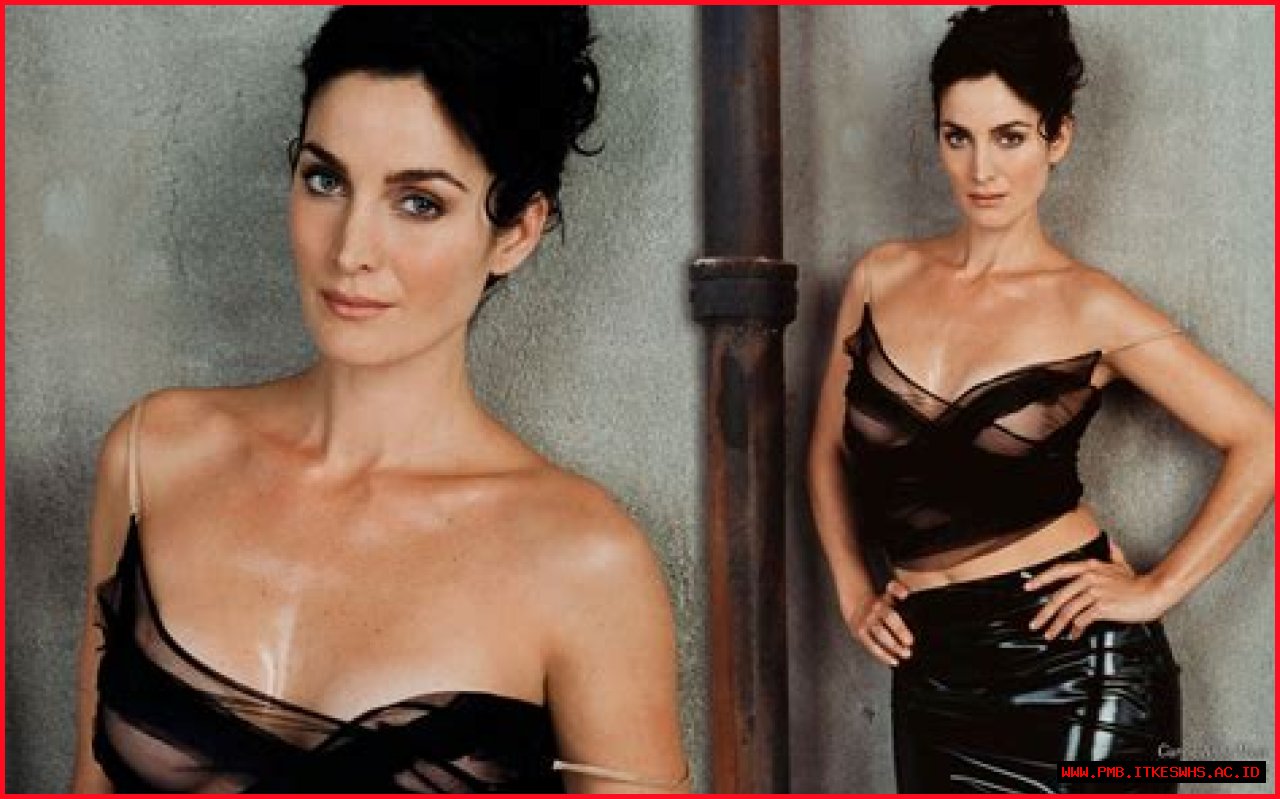 Carrie-Anne Moss Height, Weight, Age and Body Measurements